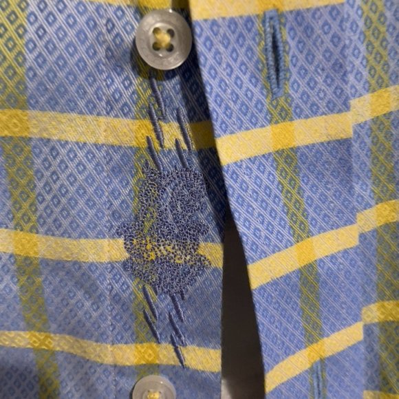 Robert Graham Dress Shirt, size XL - Picture 2 of 3